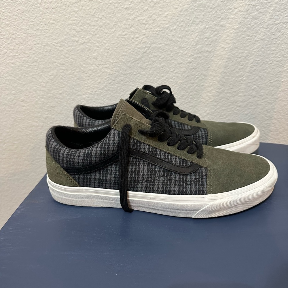 Vans forest green/black plaid 11.5